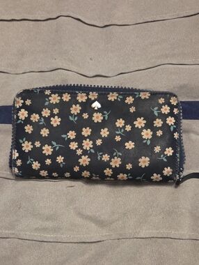 Kate Spade York Jae Fleurette Continental Wallet Navy Multicolor